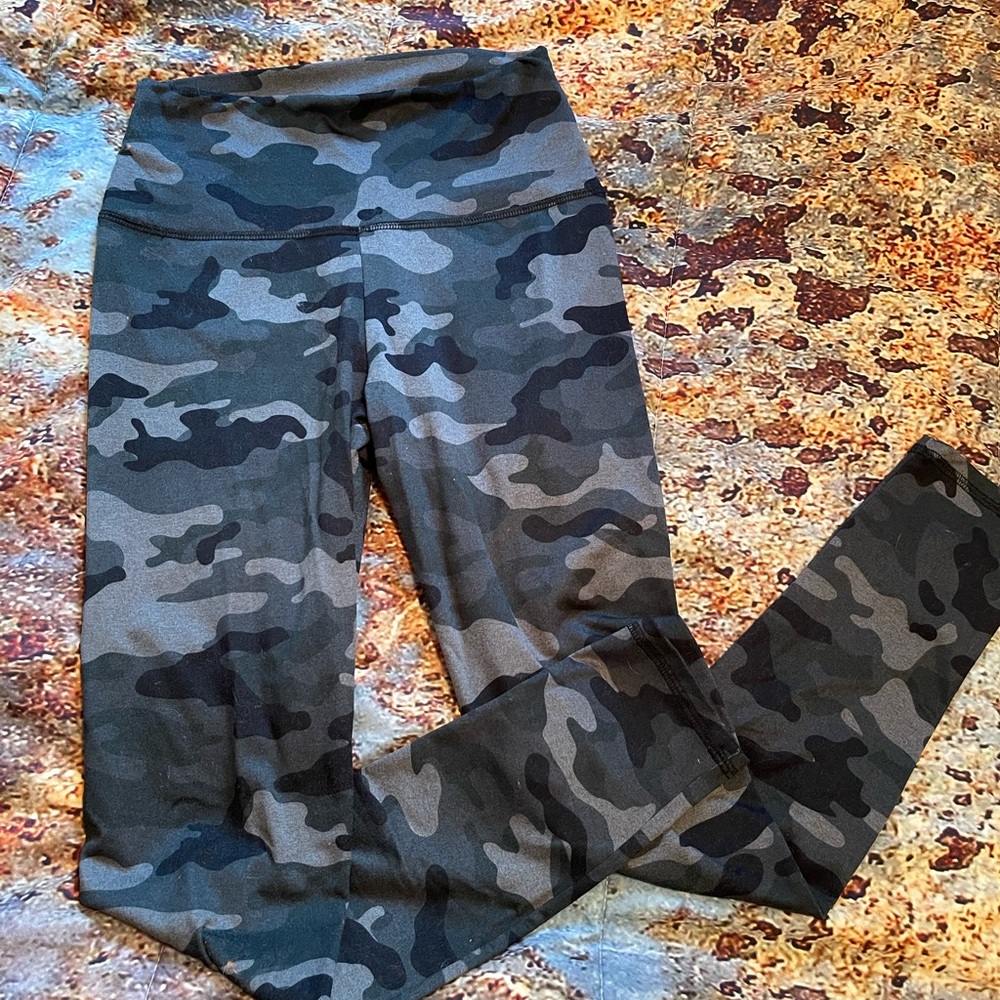 Jala Camo Leggings